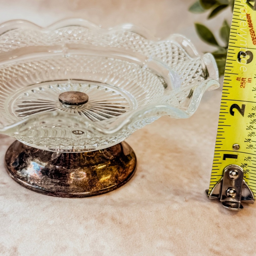 Glass Ruffled Edge Compote Dish - Picture 7 of 7